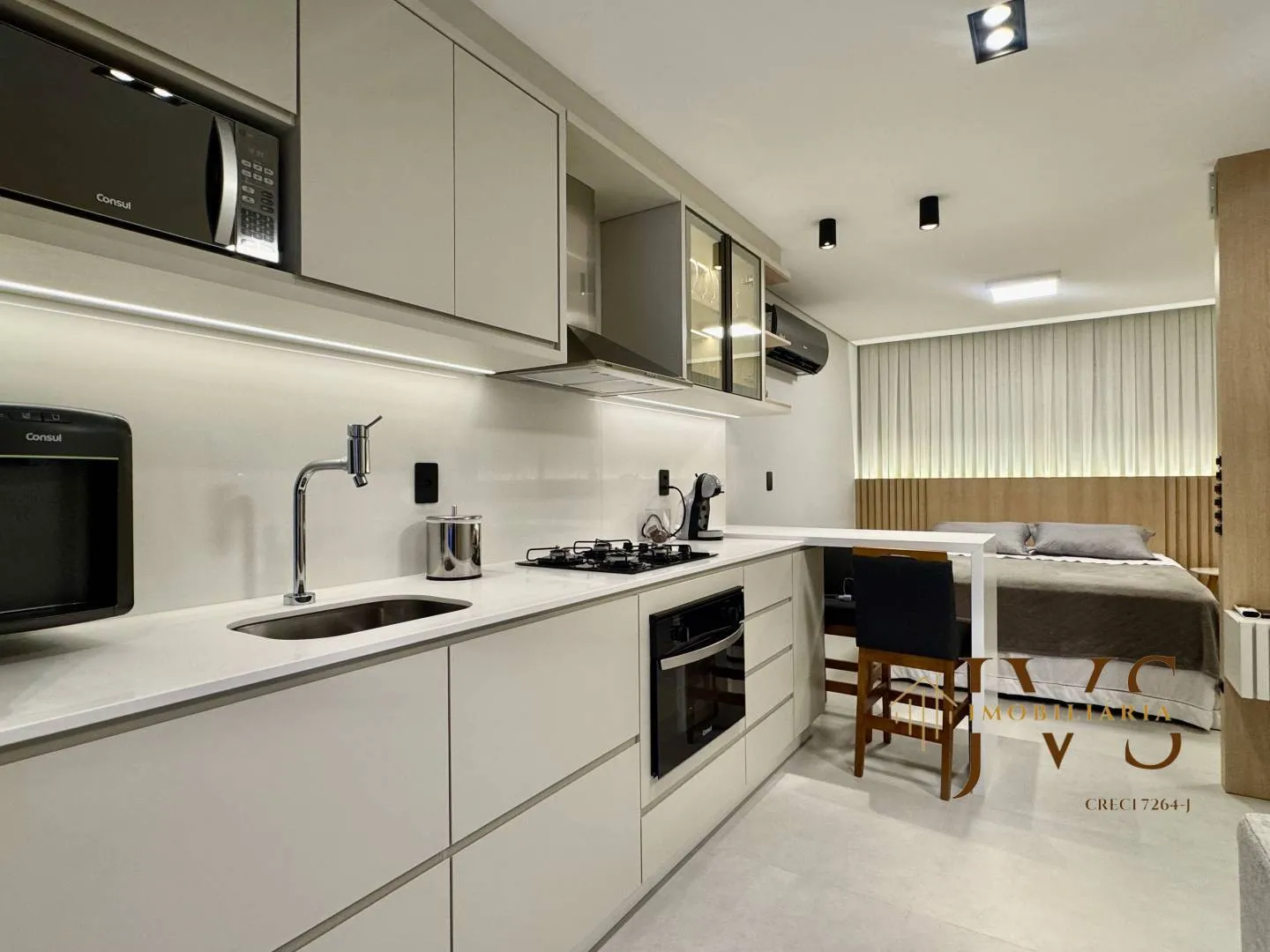 LOFT MOBILIADO E EQUIPADO NO CENTRO DE BLUMENAU! — foto 6