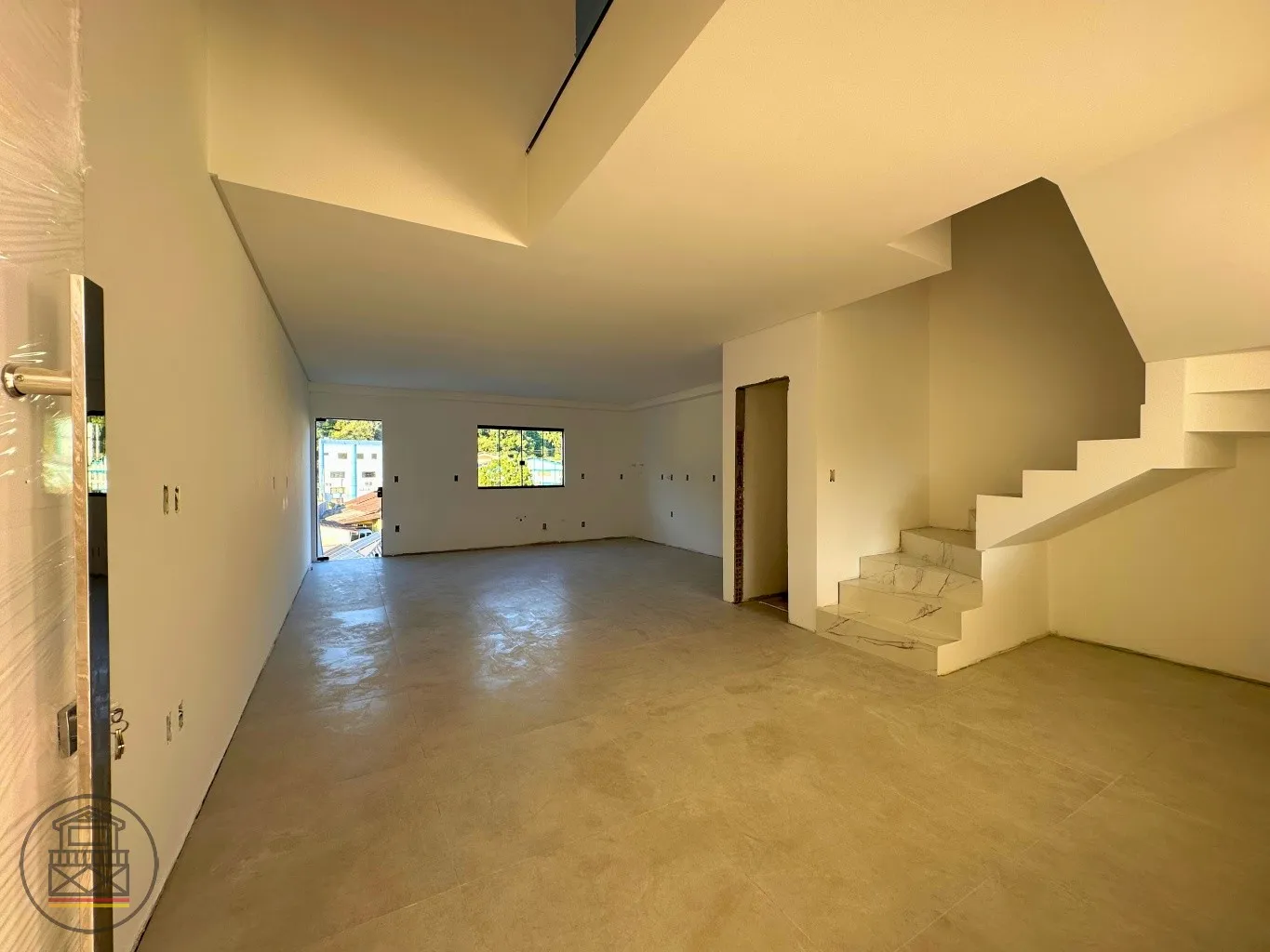 Sobrado de alto padrão (Novo). — foto 2