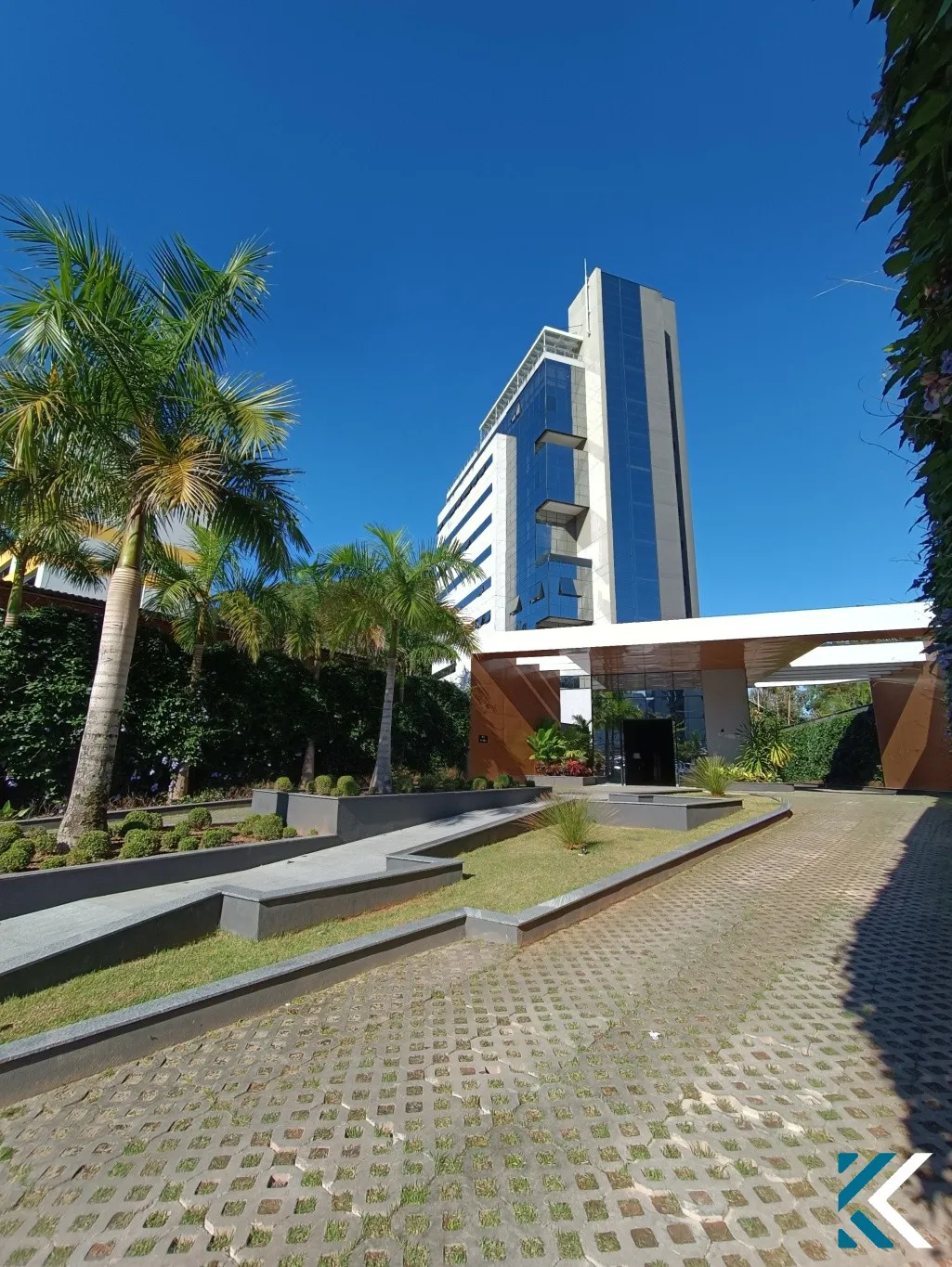 Excelente Sala Comercial no Centro Integrado Casa Blumenau - Bairro Garcia — foto 6