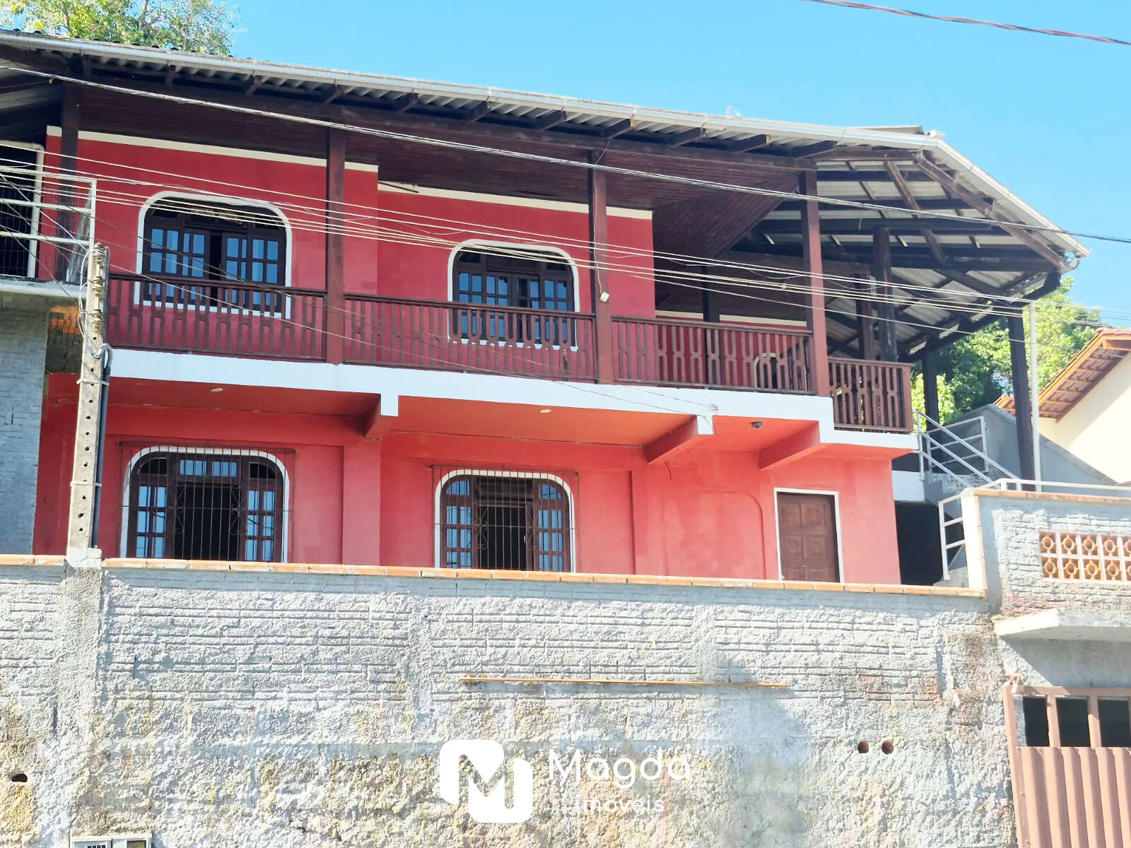 Casa de Alvenaria com Kitnet no Bairro Fortaleza. - foto 1