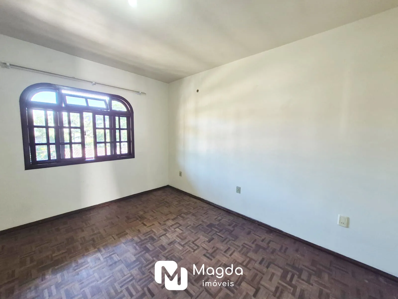 Casa de Alvenaria com Kitnet no Bairro Fortaleza. — foto 6