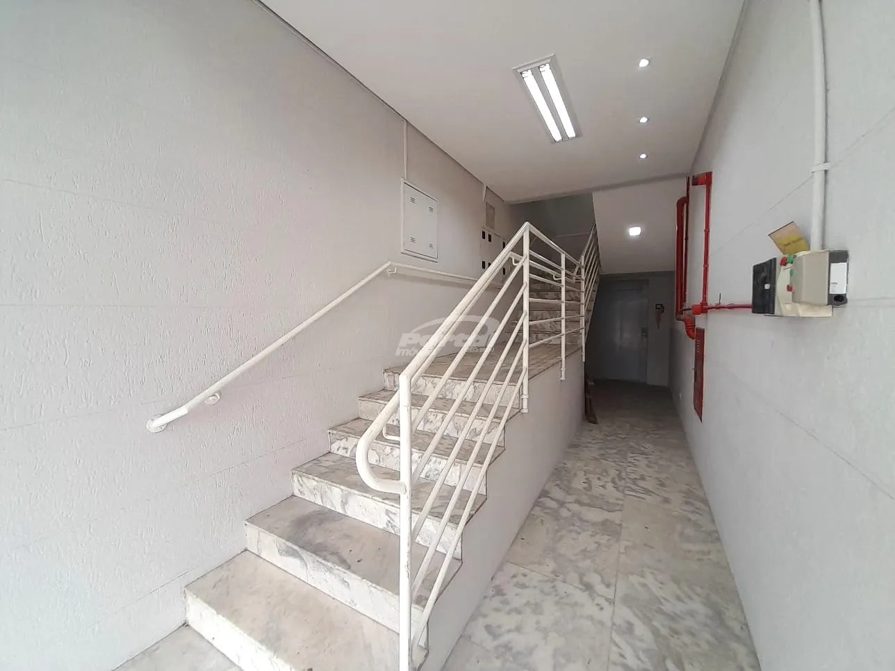 Sala ampla comercial disponível para locação no bairro Itoupava Norte, em Blumenau. — foto 3