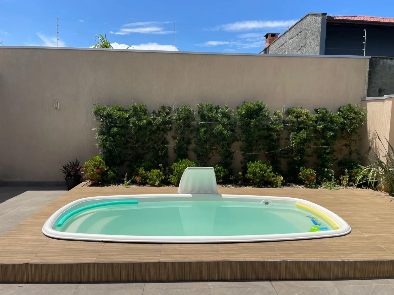 Casa térrea no Centro de Balneário Piçarras a apenas 400 metros do mar — foto 2