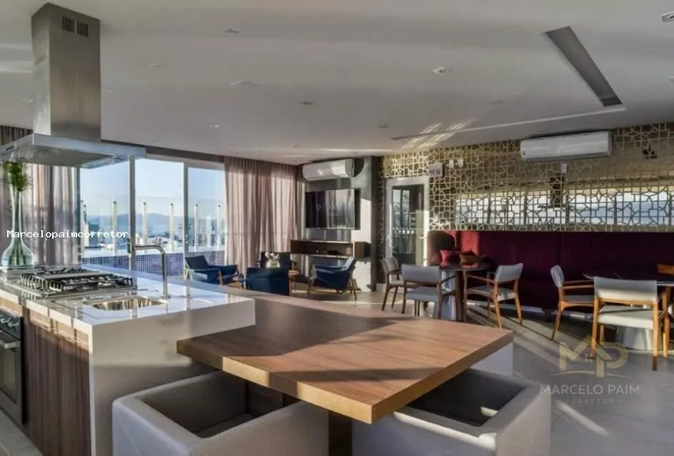 Apartamento para Venda em Florianópolis, Centro, 2 dormitórios, 1 suíte, 2 banheiros, 1 vaga - foto 1