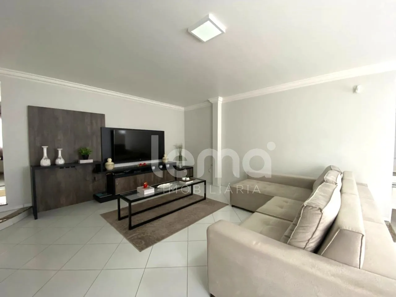 Casa com 2 dormitórios, no bairro Água Verde em Blumenau. — foto 5