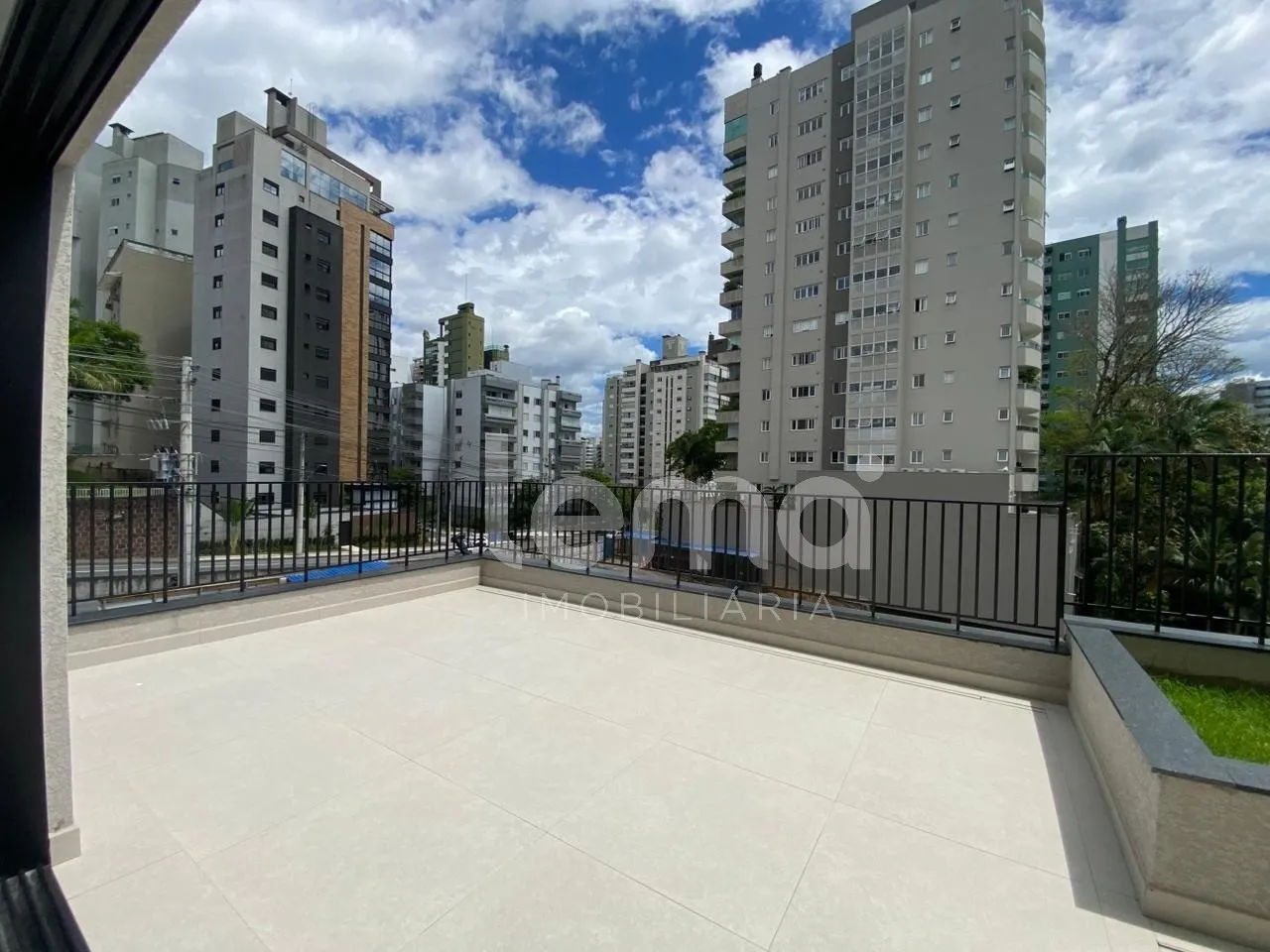 Apartamento com terraço, 2 suítes, no bairro Jardim Blumenau em Blumenau. — foto 2