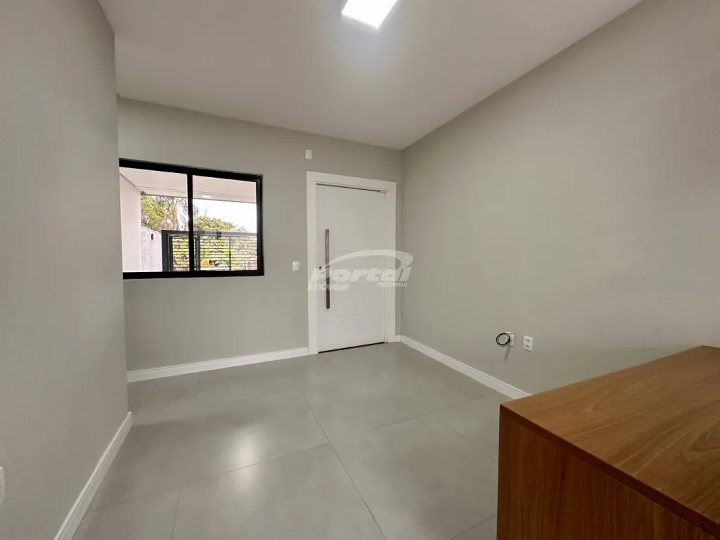 Casa com 2 suítes, a cerca de 650 metros do mar no bairro Itacolomi em Balneário Piçarras/SC (Cód. 22705) — foto 6