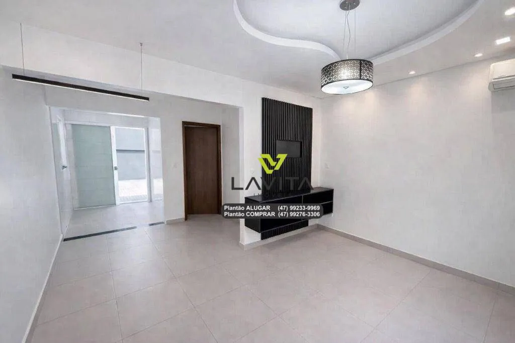 Casa com 4 dormitórios para alugar, 121 m por R$ 3.950/mês no Bairro Ponta Aguda próximo ao Centro em Blumenau/SC - foto 1