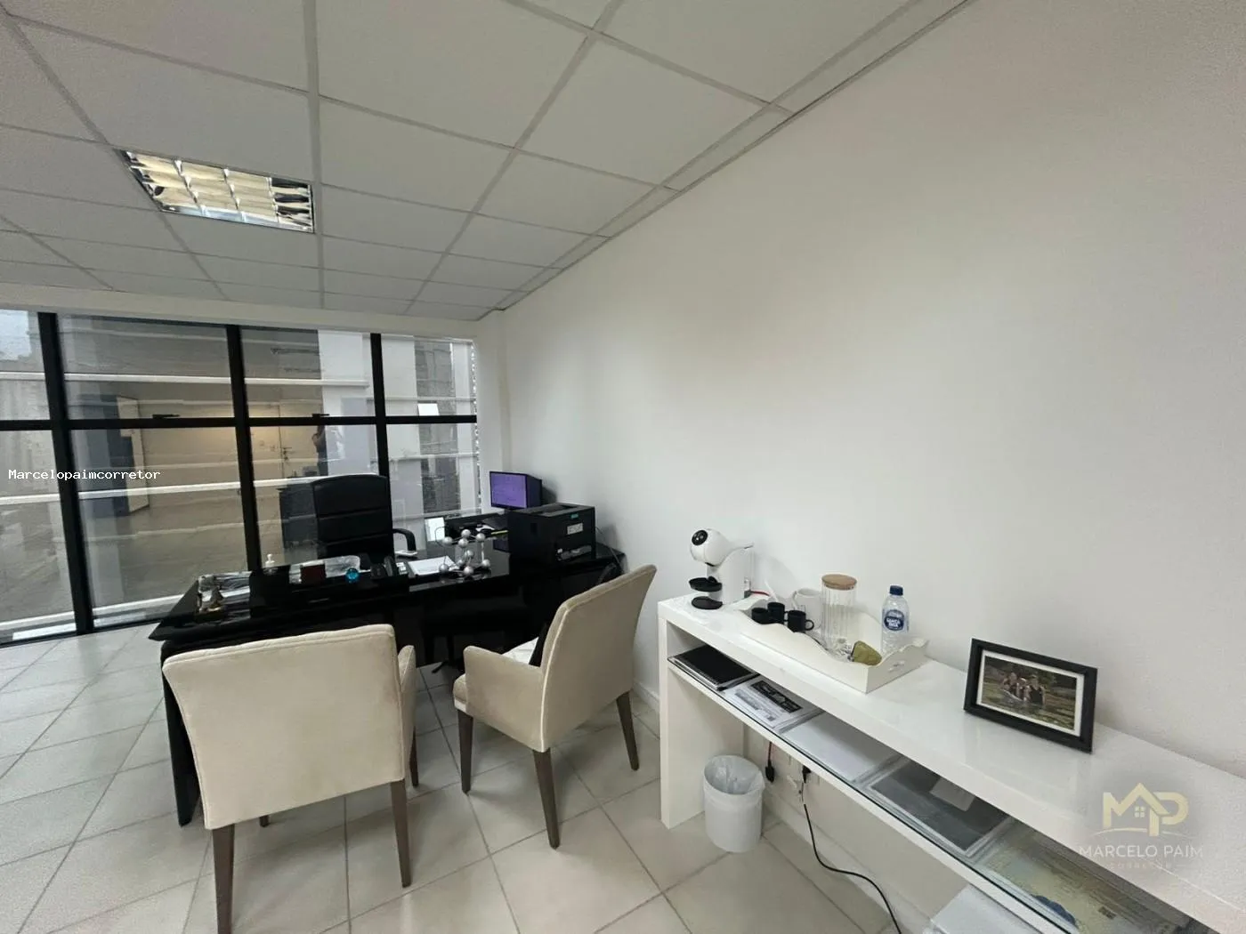 Sala Comercial para Venda em Florianópolis, Centro, 1 banheiro, 2 vagas — foto 6
