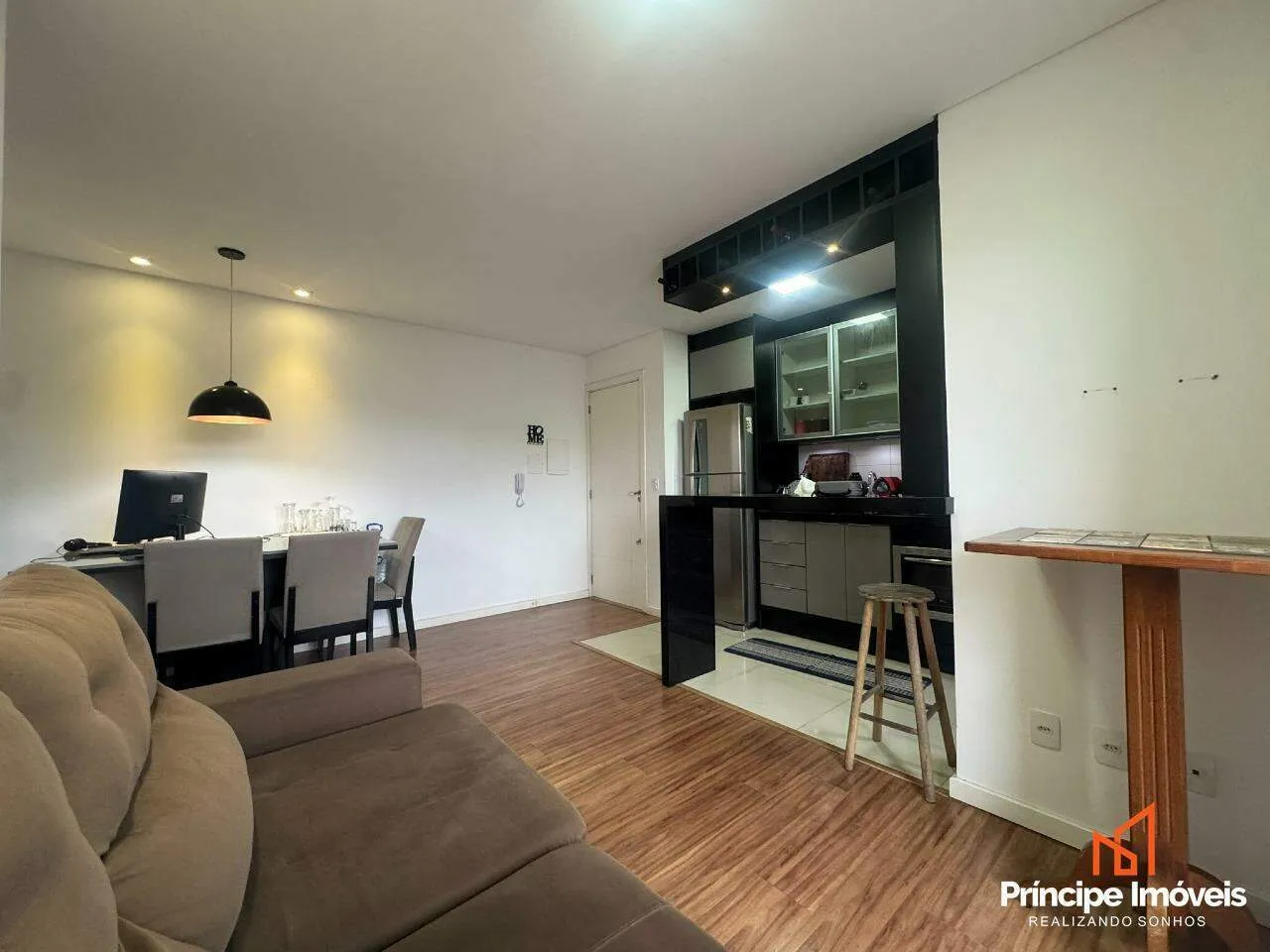 Apartamento com 2 quartos no Iririú em Joinville - foto 1