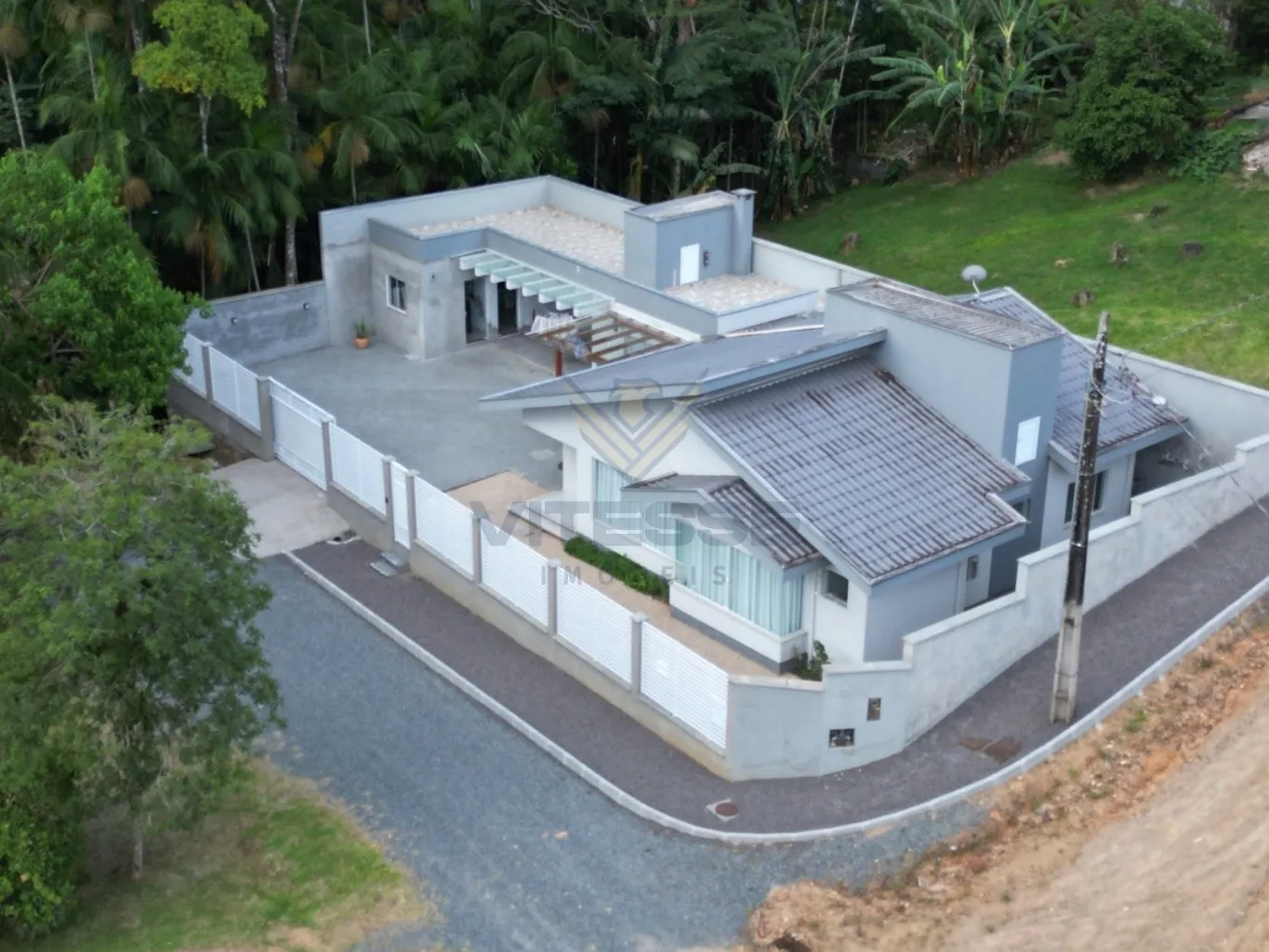 Casa com suíte e closet. - foto 1