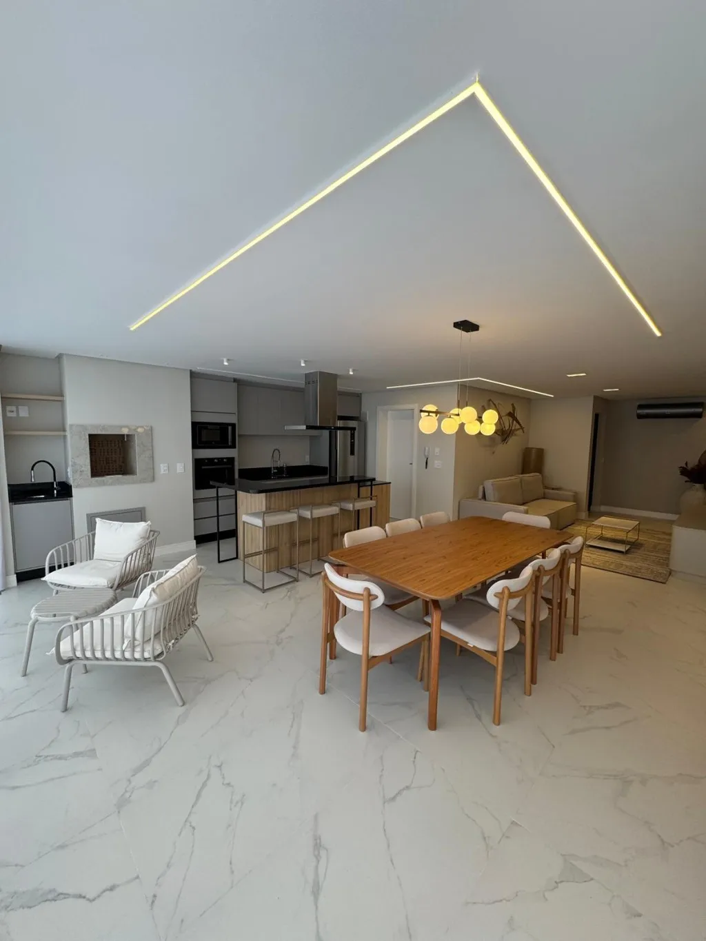 Apartamento Alto Padrão com vista mar disponivel para locação anual no bairro Itacolomi em Balneário Piçarras/SC (Cod. 22404) — foto 4