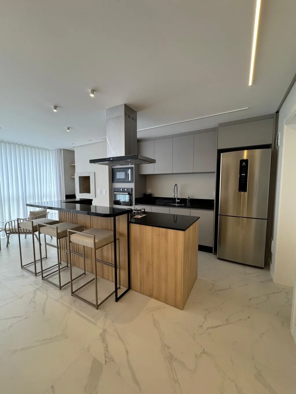 Apartamento Alto Padrão com vista mar disponivel para locação anual no bairro Itacolomi em Balneário Piçarras/SC (Cod. 22404) — foto 6