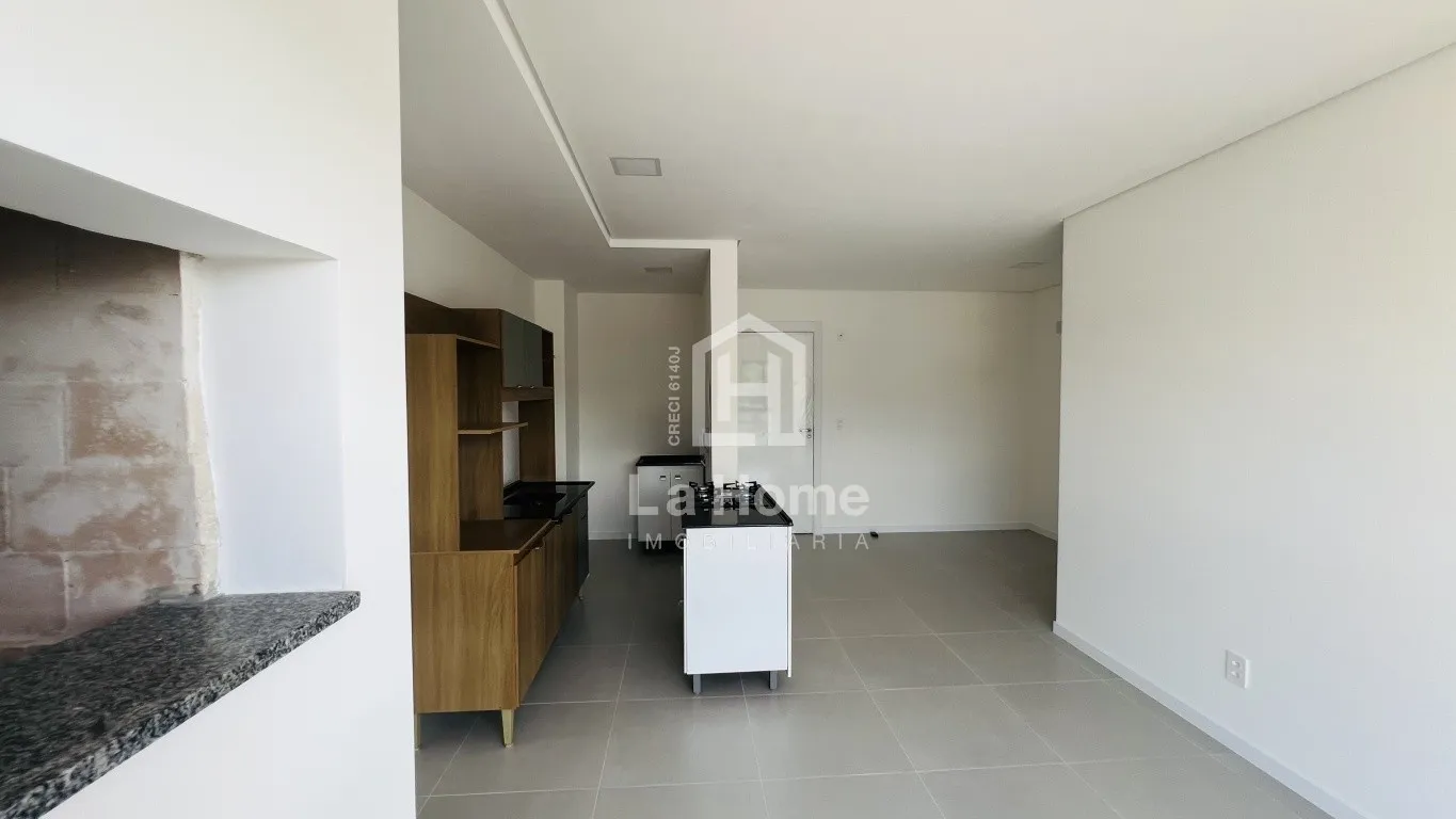 Apartamento novo com 02 dormitórios sendo 01 suíte e 02 vagas de garagem para locação em Blumenau, a poucos minutos do Parque Ramiro. — foto 5