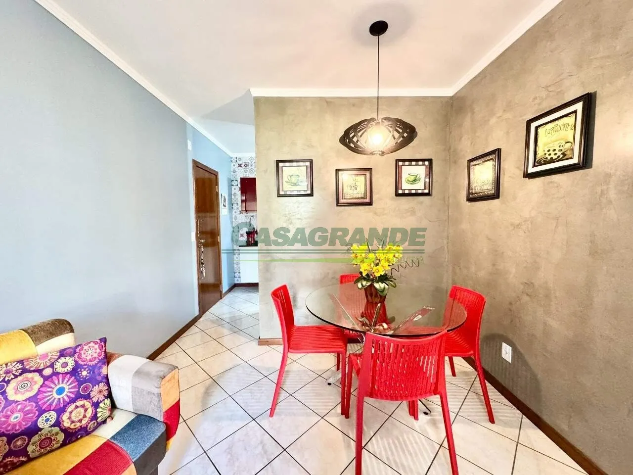 Excelente apartamento no bairro Água Verde, a apenas 5 minutos do Komprão Koch Atacadista e do terminal Água Verde. — foto 3