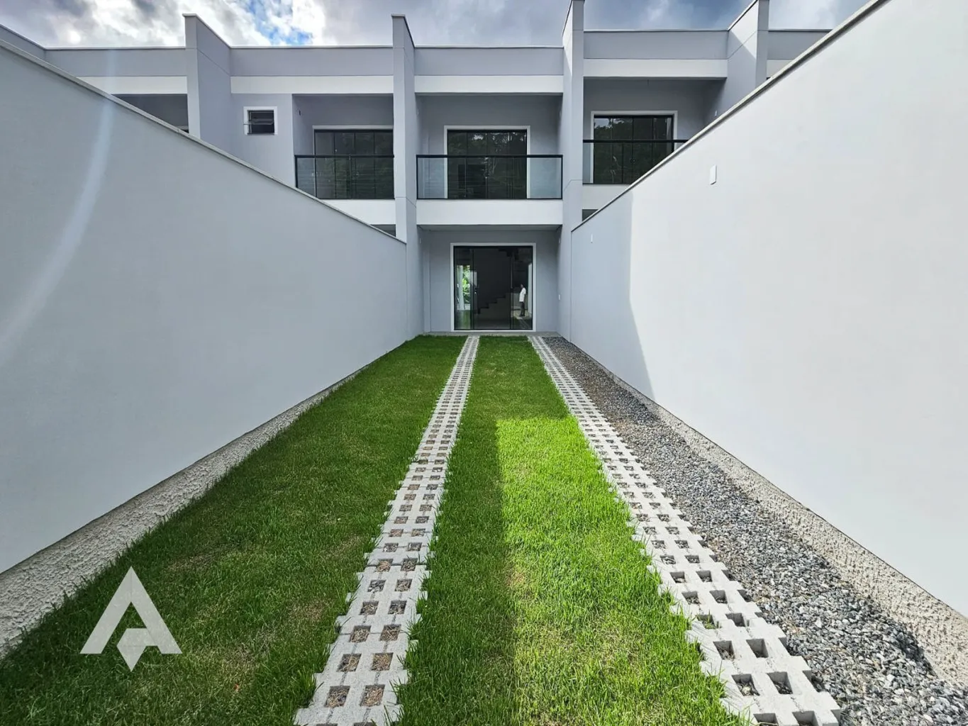 Casa com 2 domitórios à venda por R$ 450.000,00 - Bairro Tribess - Blumenau/SC - foto 1