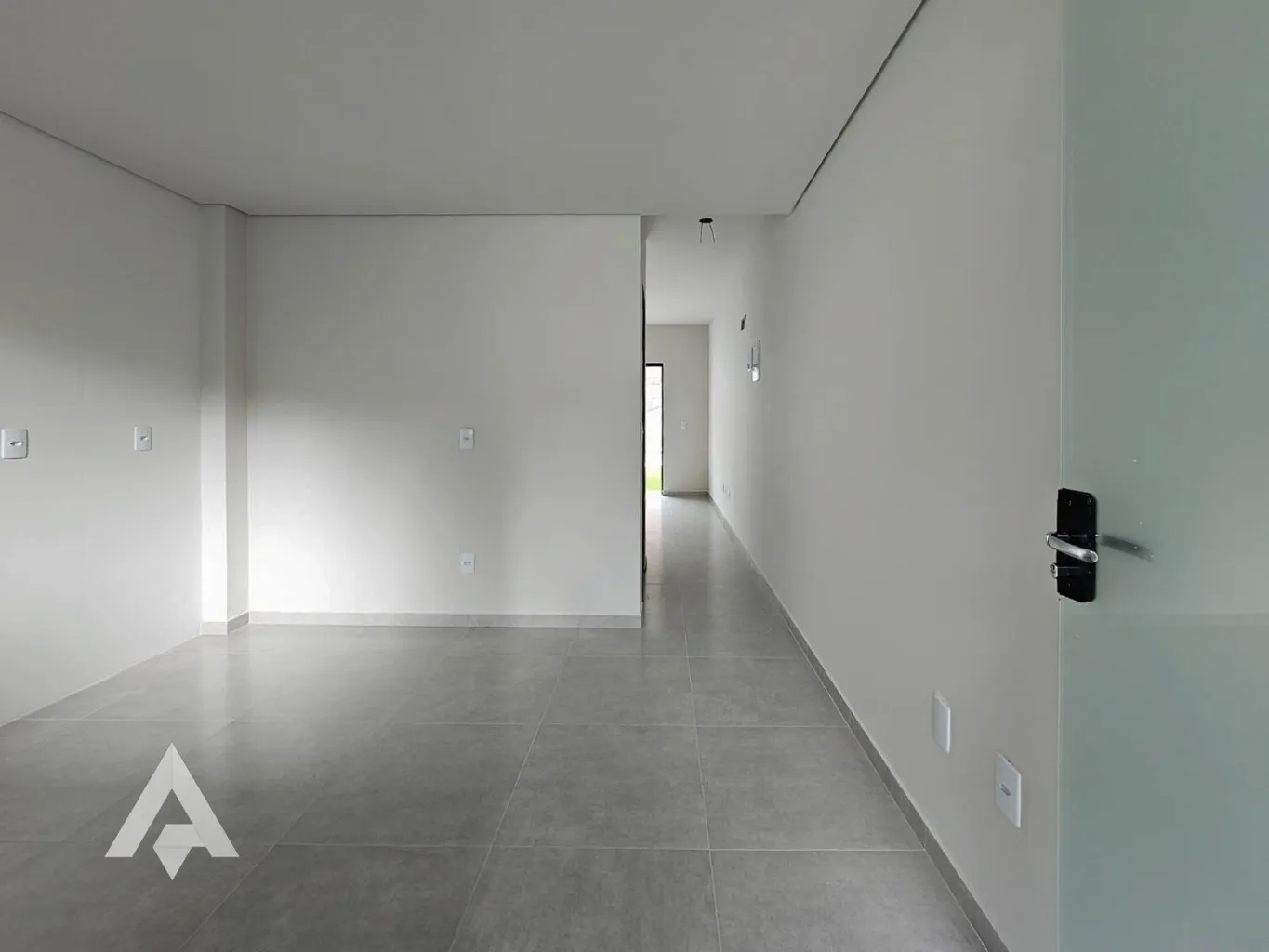 Casa com 2 domitórios à venda por R$ 450.000,00 - Bairro Tribess - Blumenau/SC — foto 7