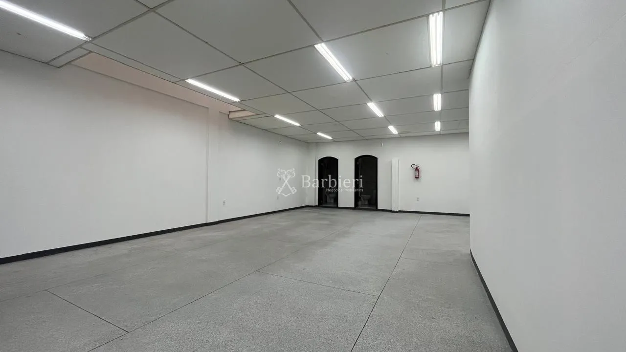 Sala Comercial Ampla com Recepção em Valparaiso - Blumenau/SC — foto 3