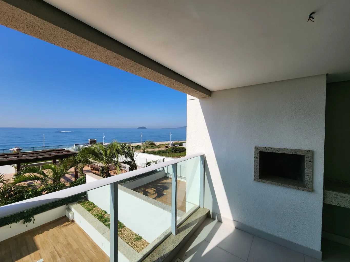 Apartamento frente mar em Balneário Piçarras - foto 1