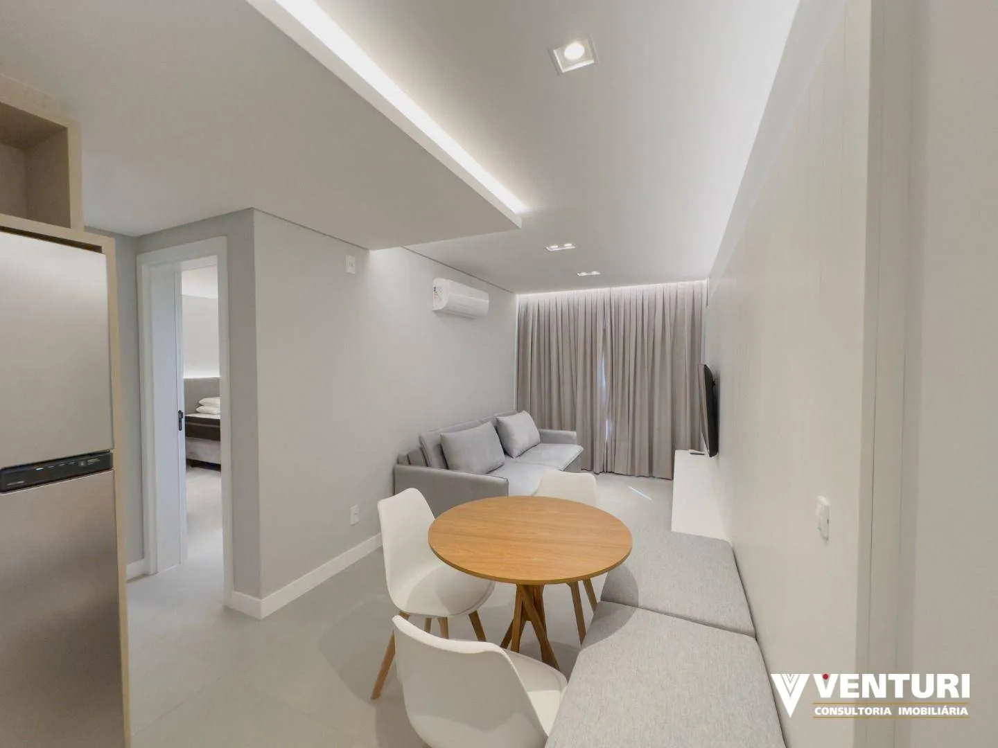 Apartamento com 2 dormitórios, sendo 1 suíte para alugar, 60 m por R$ 5.200/mês - Velha - Blumenau/SC — foto 4