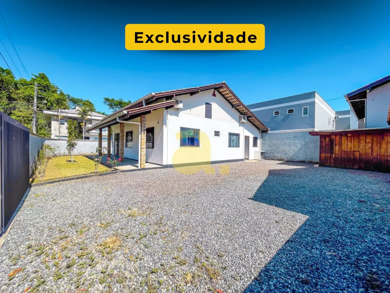 Duas ótimas casas em terreno de esquina na Itoupavazinha, Blumenau! - foto 1