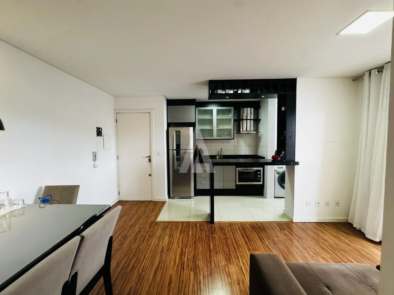 Apartamento com 1 suíte(s) mais 1 quarto(s) à venda no bairro BOM RETIRO em JOINVILLE, por R$ 395.000.00. — foto 2