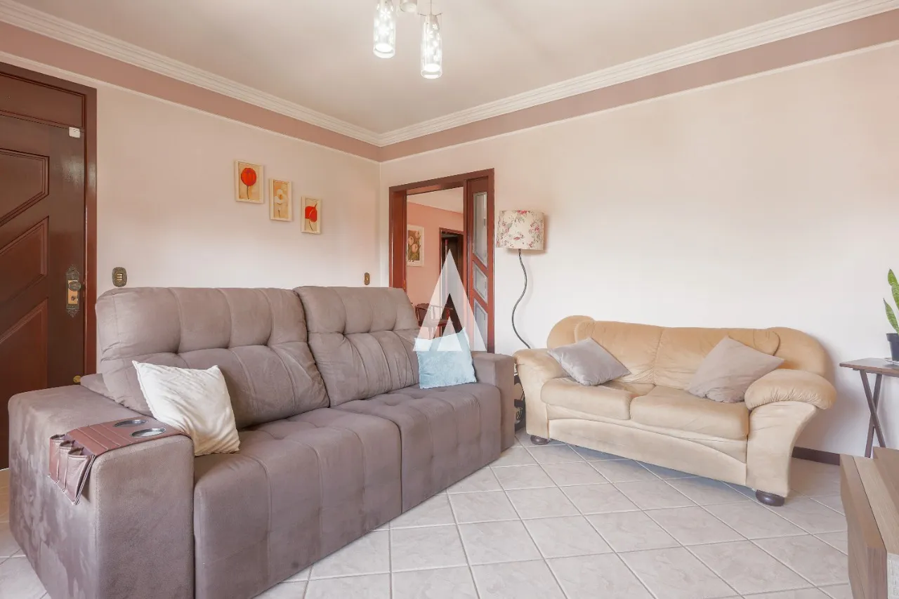 Casa com 1 suíte e 3 quartos à venda no bairro Costa e Silva em Joinville-SC por R$1.550.000,00. — foto 3