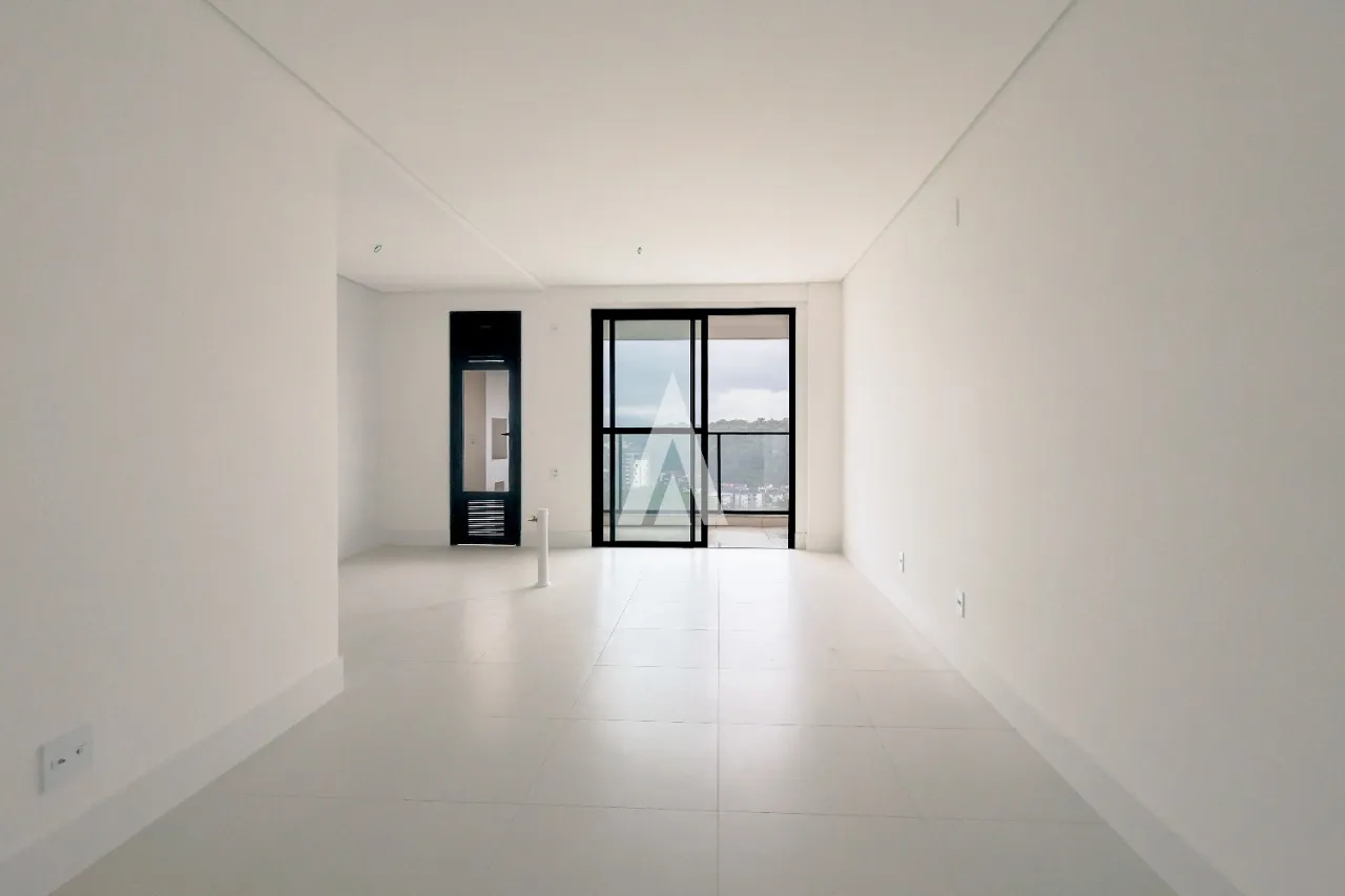 Apartamento com 1 suíte e 2 quartos à venda no bairro Santo Antônio em Joinville-SC por R$920.000,00. — foto 2