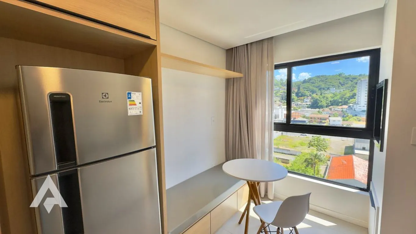 Loft mobiliado para locação por R$ 2.550,00 - Bairro Centro - Blumenau/SC — foto 4