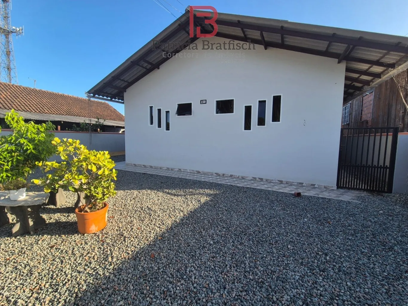 Casa com 03 dormitórios sendo 02 amplas suítes e ótima área de festas, no Bairro Itajuba - Barra Velha. - foto 1