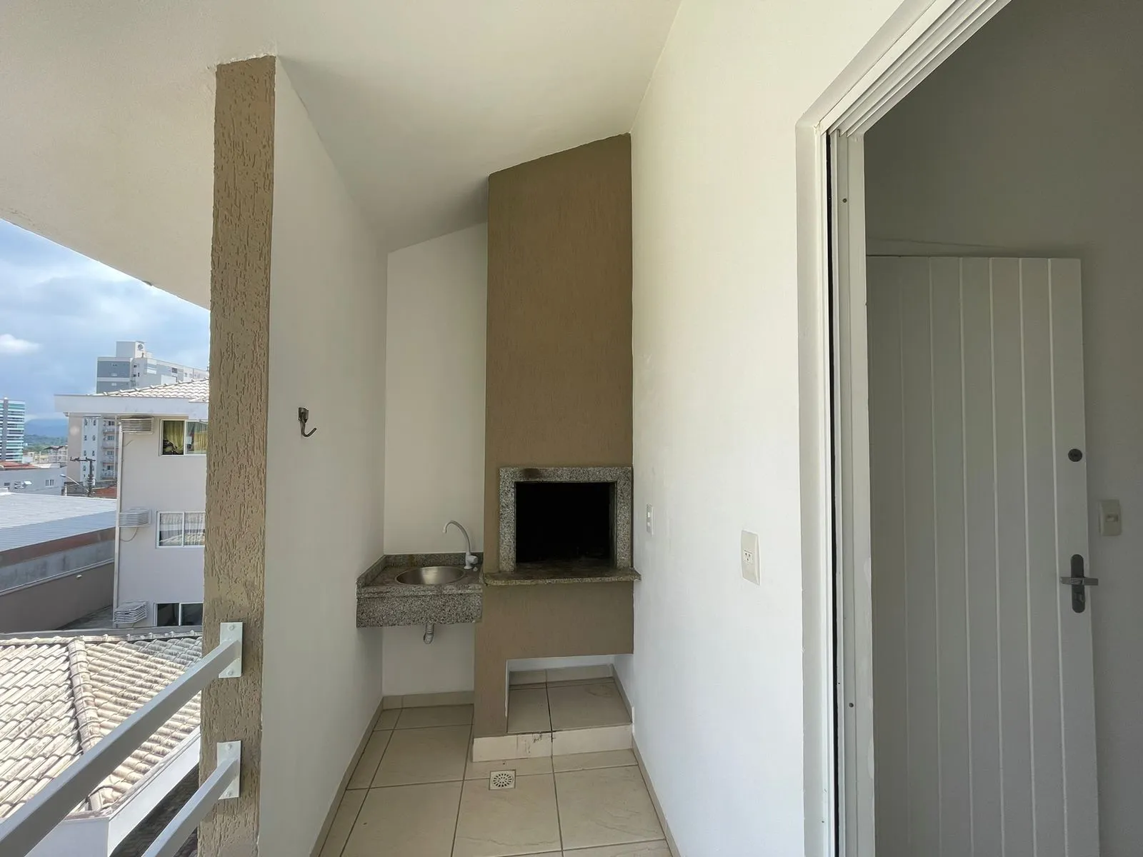APARTAMENTO PARA LOCAÇÃO NAÇÕES — foto 3