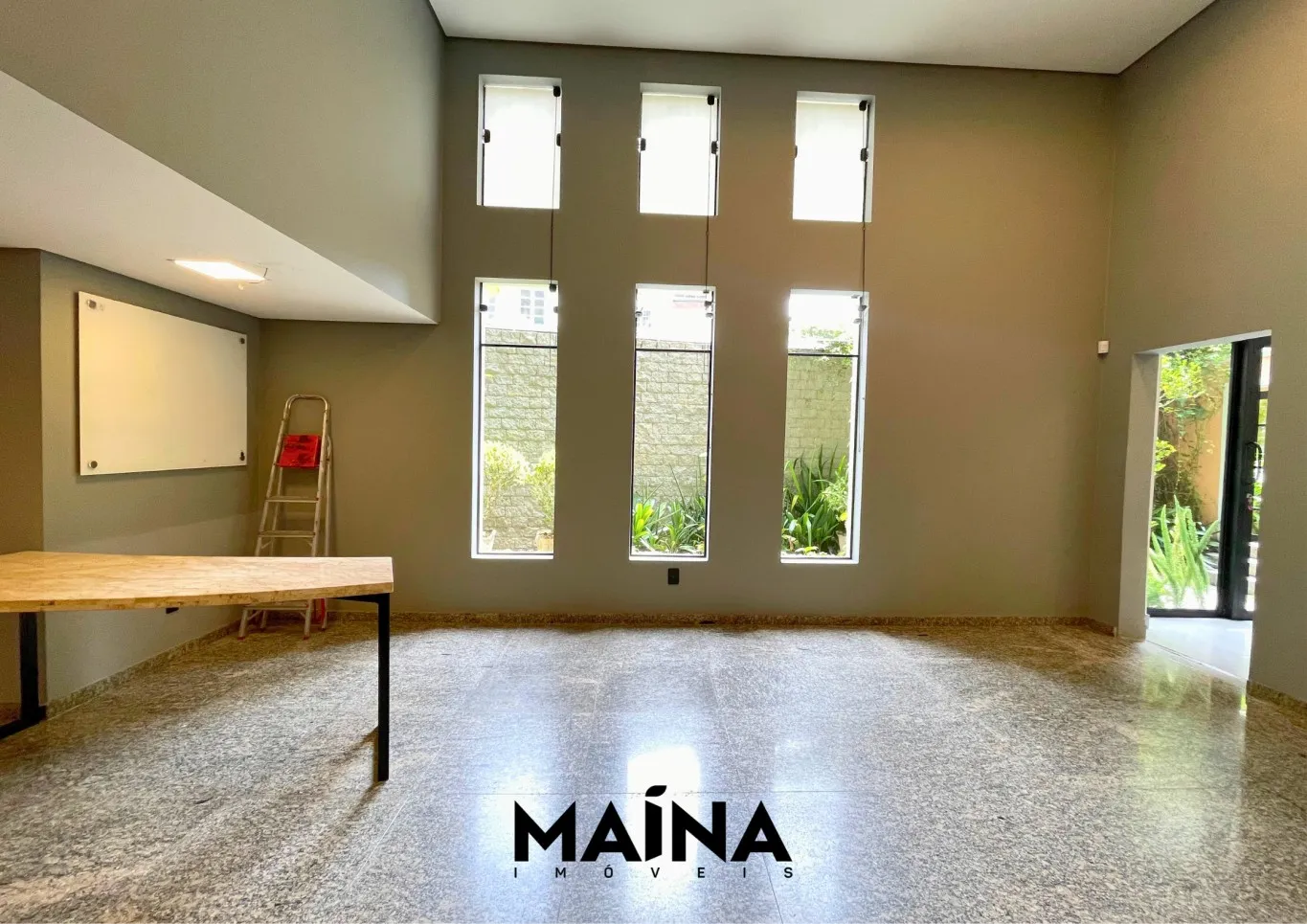 Excelente Sala Comercial ampla no Centro — foto 7