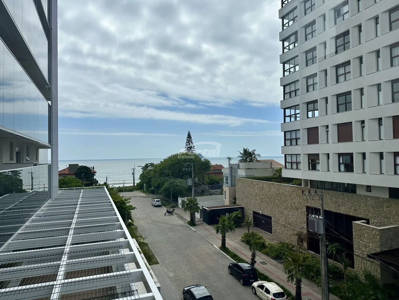 Apartamento novo mobiliado disponível para locação no bairro Itacolomi, em Balneário Piçarras/SC. (Cód. 22748) — foto 2