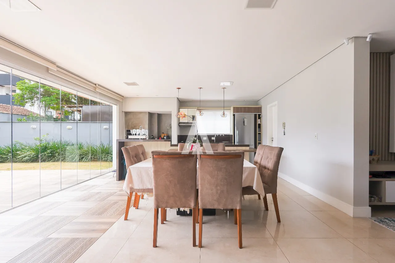 Casa com 1 suíte e 2 quartos à venda no bairro Costa e Silva em Joinville-SC por R$1.850.000,00. — foto 5