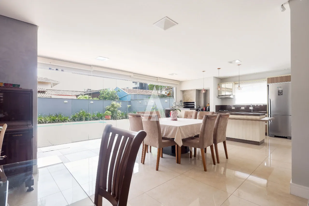 Casa com 1 suíte e 2 quartos à venda no bairro Costa e Silva em Joinville-SC por R$1.850.000,00. — foto 6