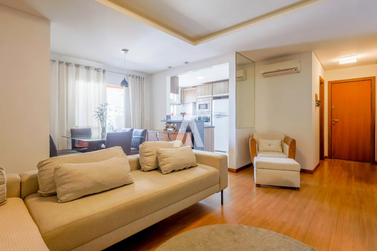 Apartamento com 1 suíte e 2 quartos à venda no bairro Centro em Joinville-SC por R$930.000,00. — foto 2