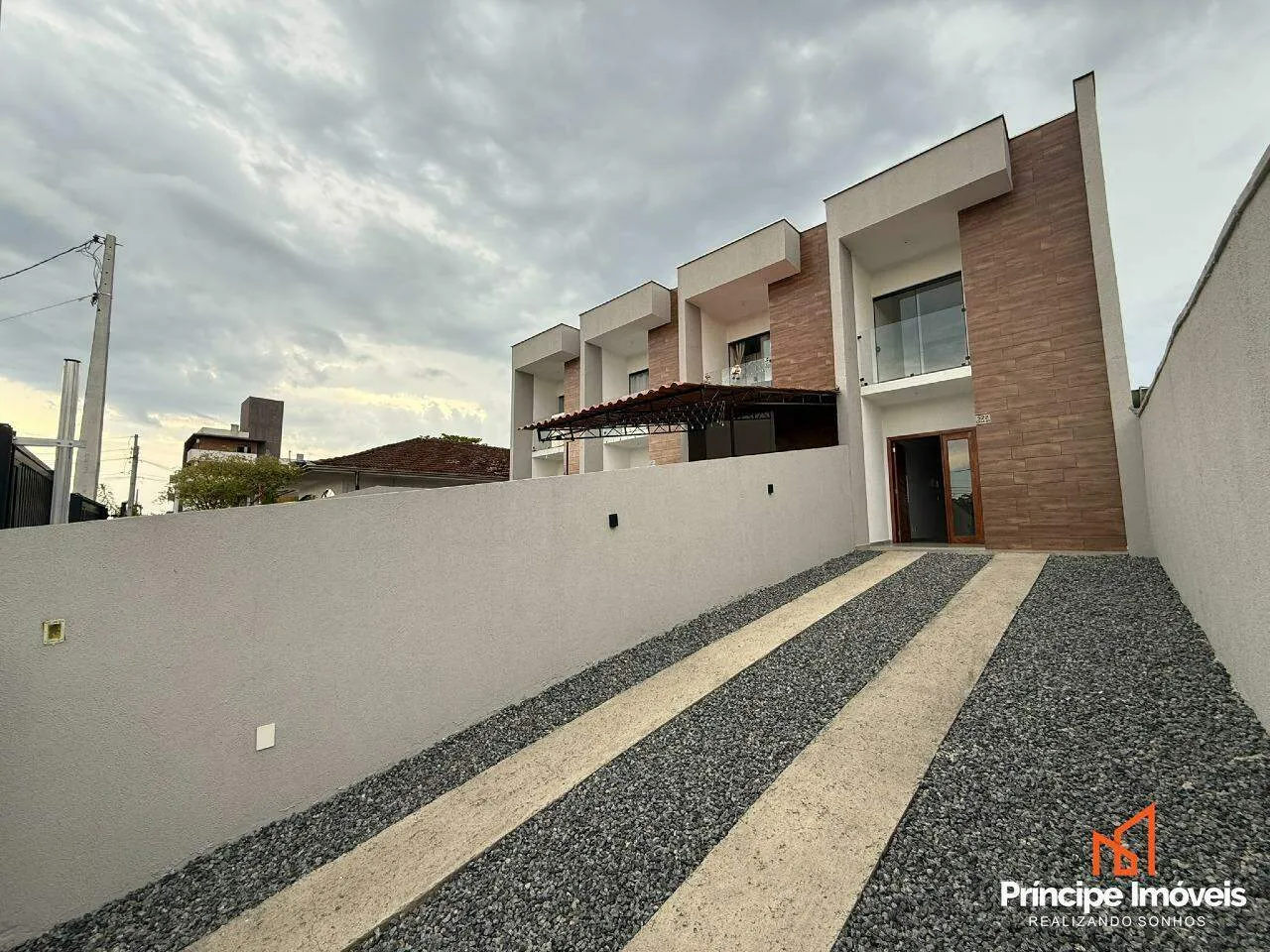 Geminado com 3 quartos no Boa Vista em Joinville - foto 1