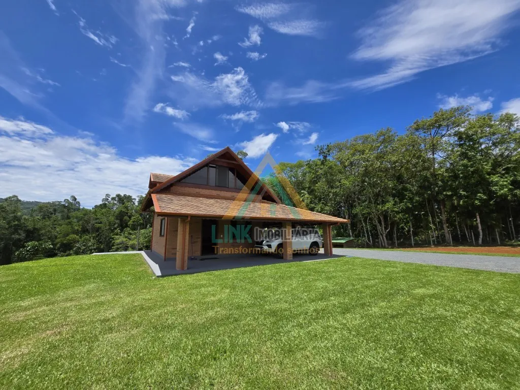 Chalé no Bairro Pomerode Fundos, com Área Construída de 164,89m na cidade de Pomerode, com área total de 38.250,00m. — foto 2