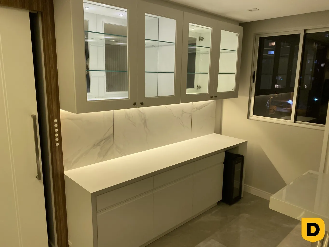 Apto 2 dormitórios sendo 1 suíte finamente decorado "chave na mão". — foto 5