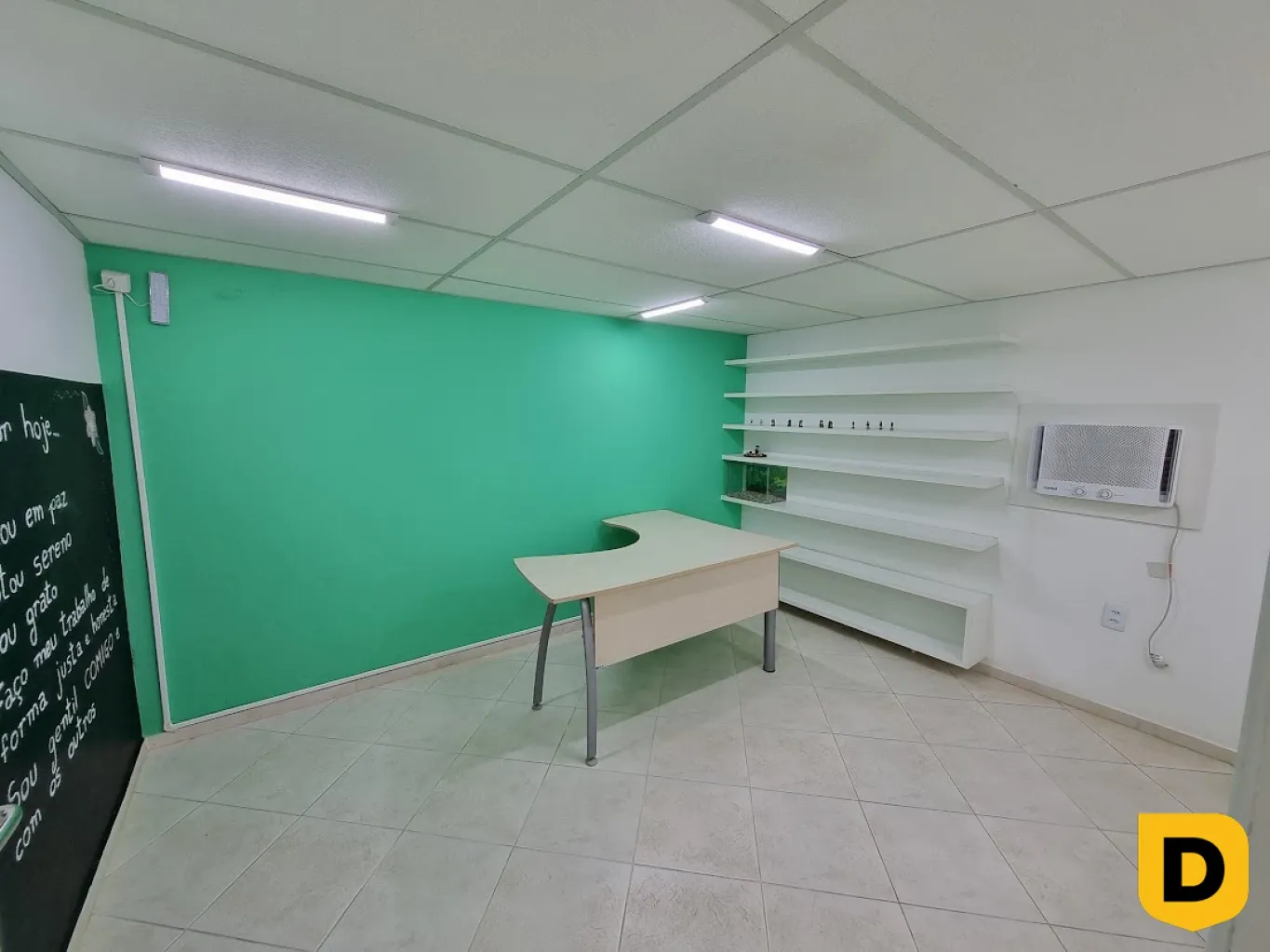 SALA EM ESPAÇO COMPARTILHADO. - foto 1