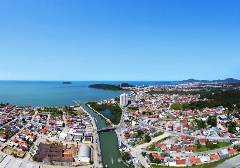Apartamento com 2 Suítes, com vista mar na Praia Alegre. — foto 2