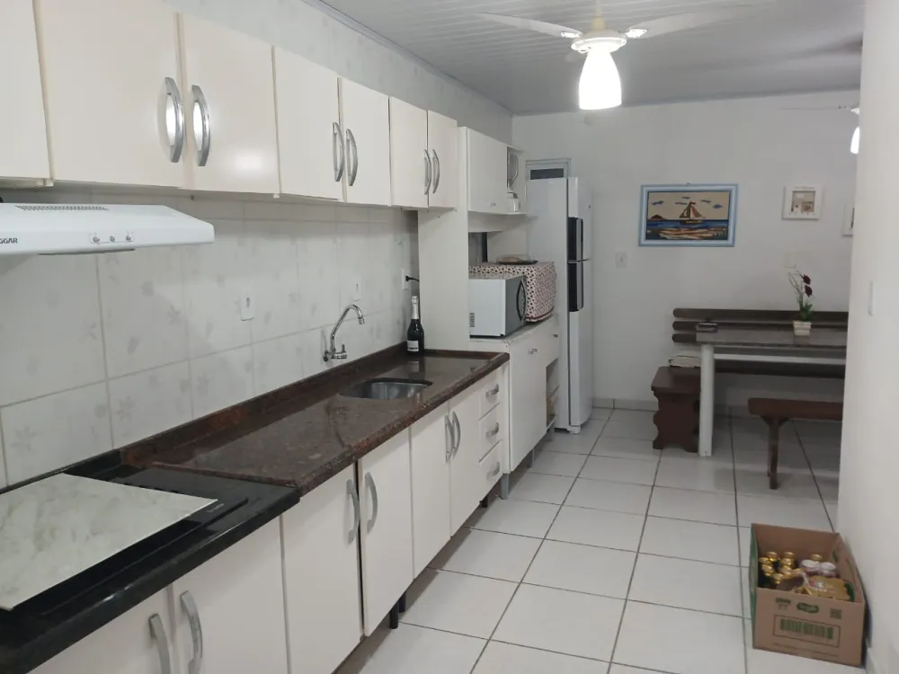 BELA CASA - 3 DORMITÓRIOS - ARMAÇÃO - PENHA — foto 5