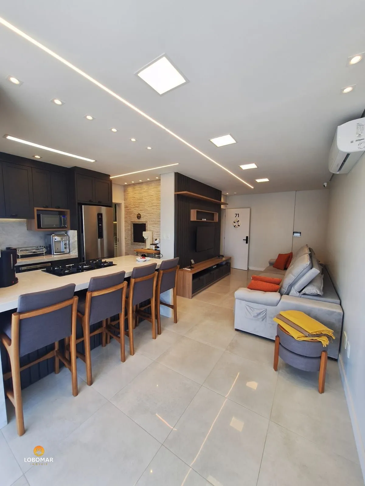 Apartamento vista mar e mobiliado, com 3 dormitórios e 2 vagas - Centro de Bal. — foto 7