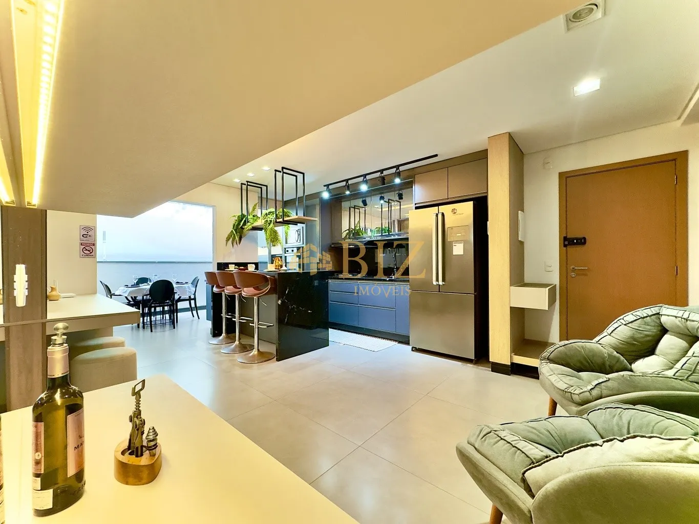 Apartamento PÉ NA AREIA em Barra Velha, TOTALMENTE MOBILIADO E EQUIPADO (PORTEIRA FECHADA), condomínio com infra completa de lazer! — foto 5