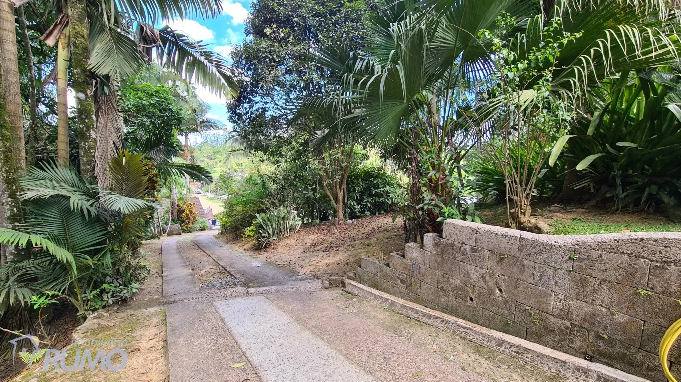 Chácara de 7.500m com duas casas, próximo da BR 470. Excelente opção para quem busca tranquilidade sem abrir mão de uma boa localização! — foto 5