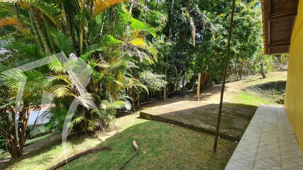 Chácara de 7.500m com duas casas, próximo da BR 470. Excelente opção para quem busca tranquilidade sem abrir mão de uma boa localização! — foto 3