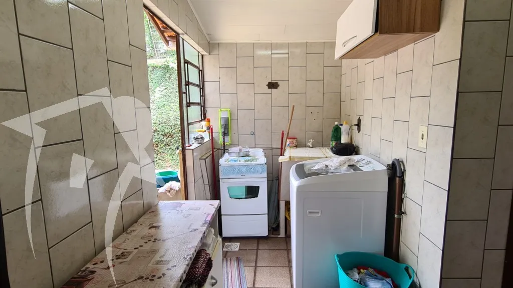 Chácara de 7.500m com duas casas, próximo da BR 470. Excelente opção para quem busca tranquilidade sem abrir mão de uma boa localização! — foto 7