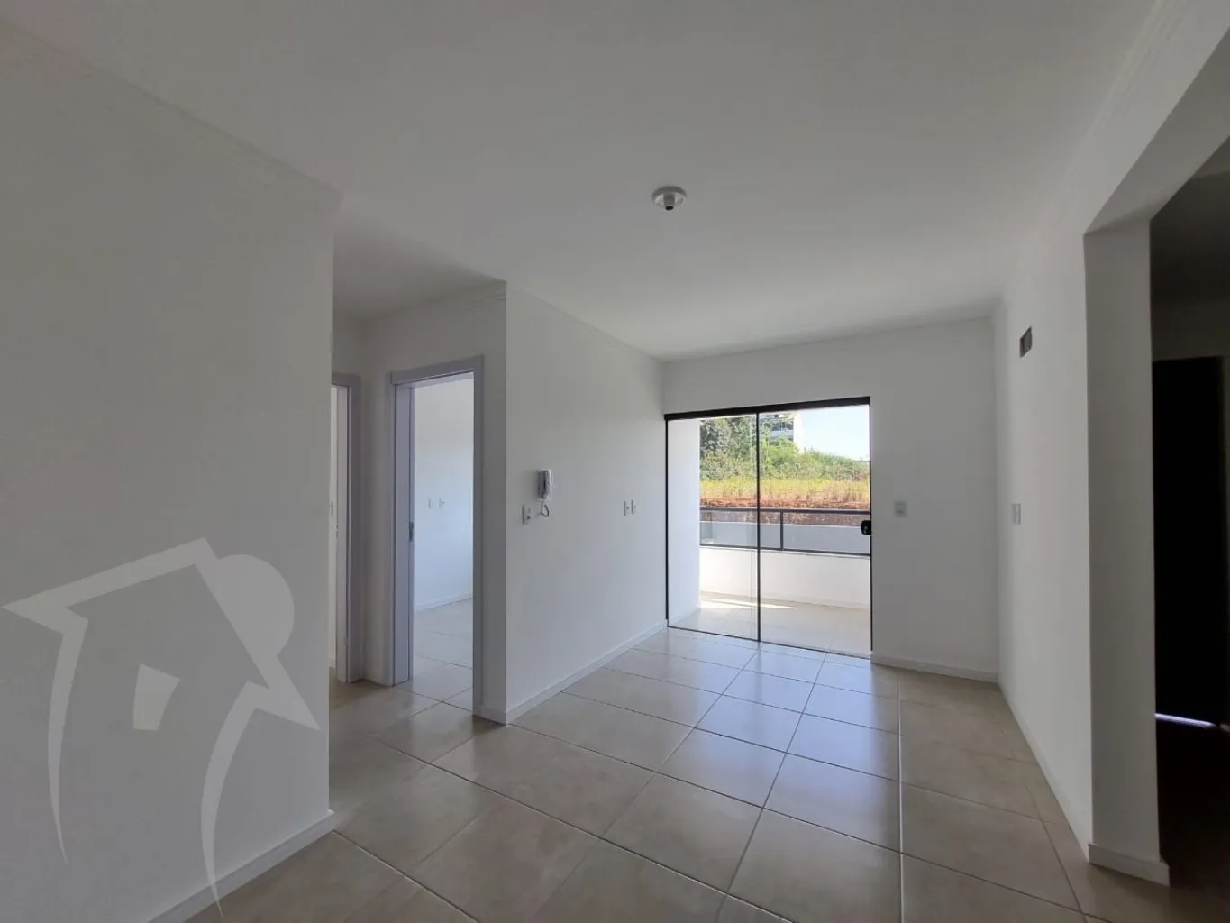Apartamento térreo com 2 dormitórios e churrasqueira próximo ao centro — foto 5