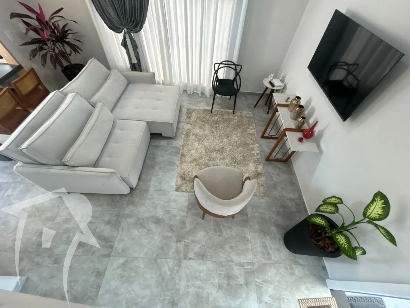 Lindo Sobrado com detalhes de tirar o Folego, 03 dormitórios com suíte e mobiliado — foto 3