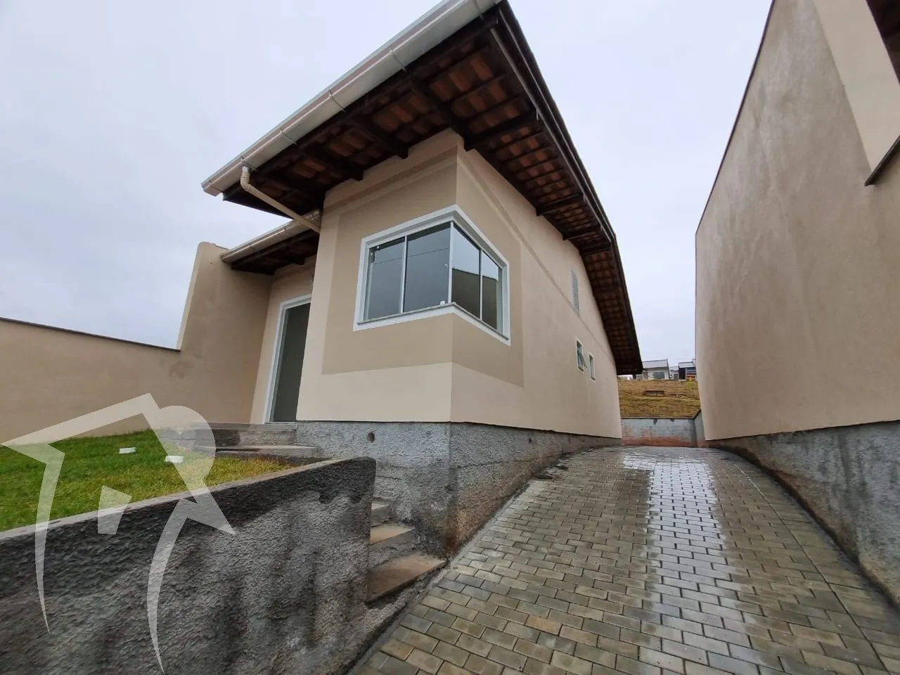 Ótima casa no bairro Arapongas — foto 3